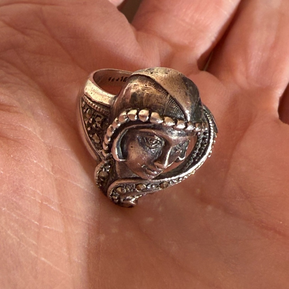 Antique Art deco 1920’s Sterling silver art Nouveau Flapper Face Ring - Picture 6 of 17